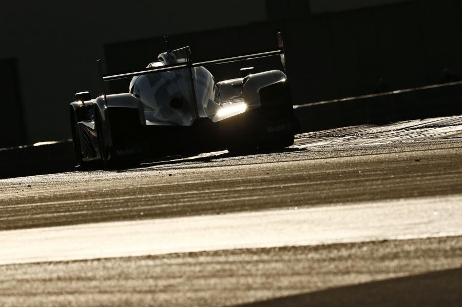  Porsche 919 Hybrid 2014 года  (фото 11 из 48)
